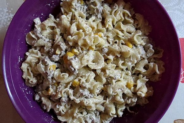 Colorful Spaghetti Feta Mince Salad