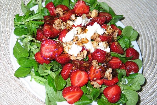 Corn Salad with Strawberries, Walnuts and Goat Cheese