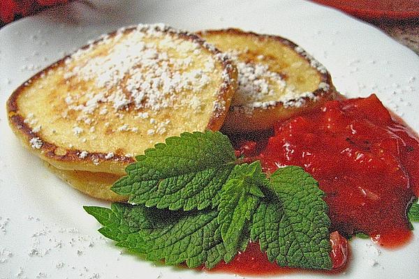 Cottage Cheese with Strawberry Sauce