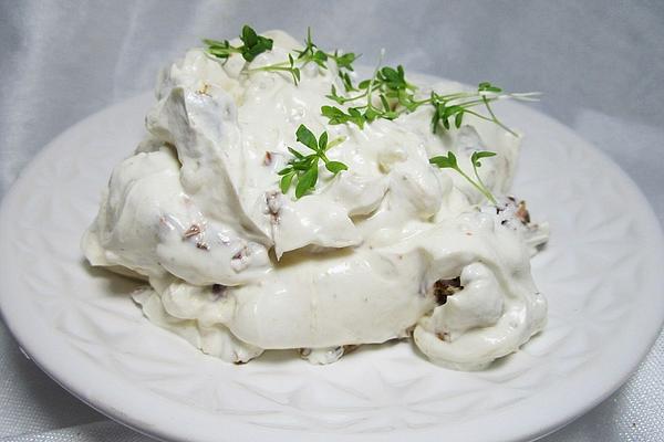 Cream Cheese – Garlic – Dip with Sun-dried Tomatoes