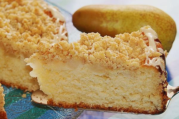 Cream – Pear – Cake with Sprinkles