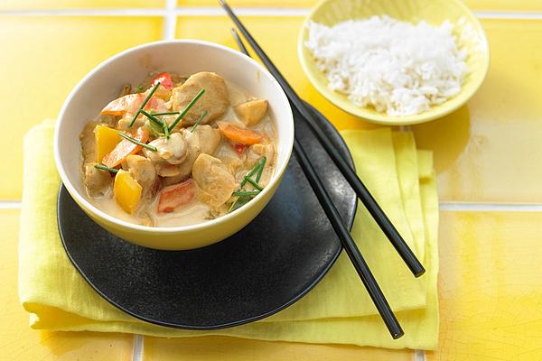 Creamy Chicken Curry with Vegetables