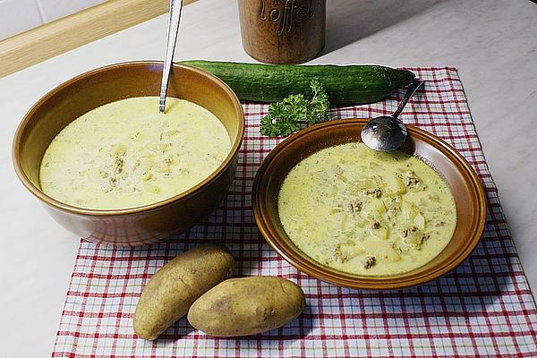 Cucumber and Cream Soup with Minced Meat and Potatoes