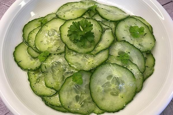 Cucumber Salad with Vinegar and Oil