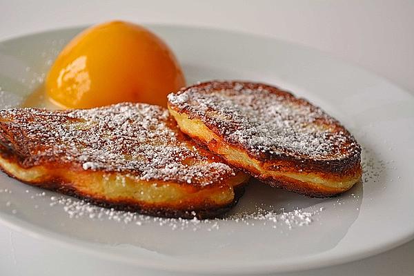 Curd Pancakes with Peaches
