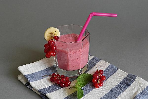 Currant and Banana Smoothie