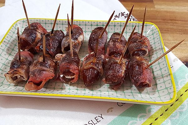 Dates Stuffed with Goat Cheese Wrapped in Bacon