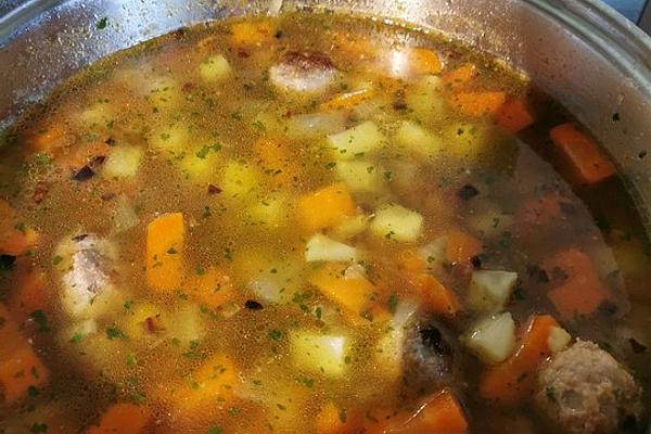 Delicious Carrot Stew with Meatballs