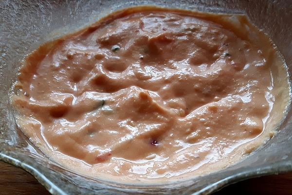 Delicious Chili Cheese Sauce for Burgers or Nachos