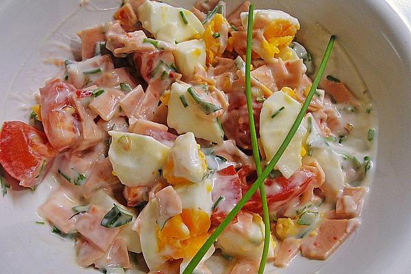 Egg, Ham and Tomato Salad