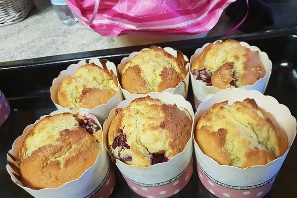 Eggnog – Cherry – Muffins