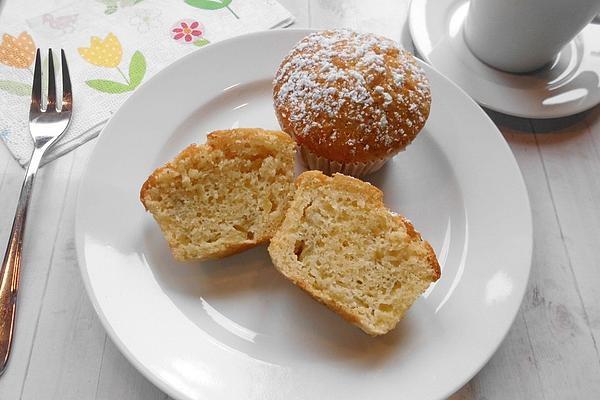 Eggnog Rhubarb Muffins