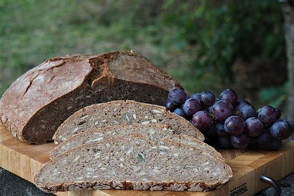 Eifel Crime Thriller: Hearty Rye Bread