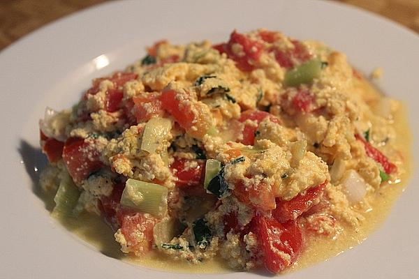 Fantastically Fluffy Scrambled Eggs with Yogurt, Tomatoes and Spring Onions