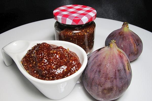 Fig Mustard – Fruity and Piquant Side Dish