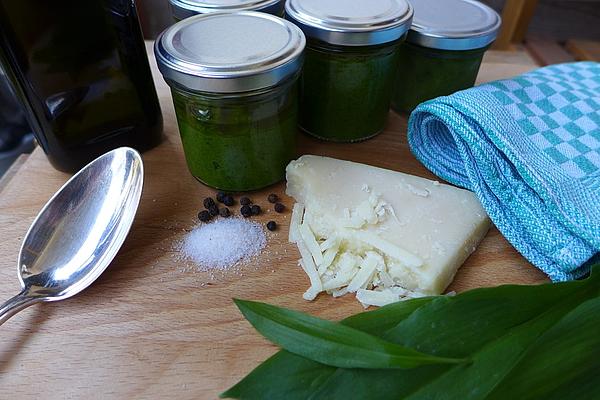 Fine Wild Garlic Pesto