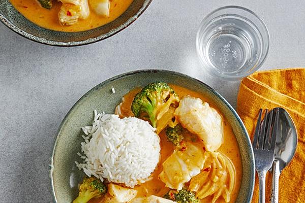 Fish Curry with Broccoli