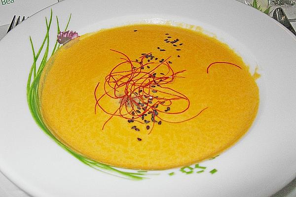 Flambéed Lobster Soup with Pernod Cream