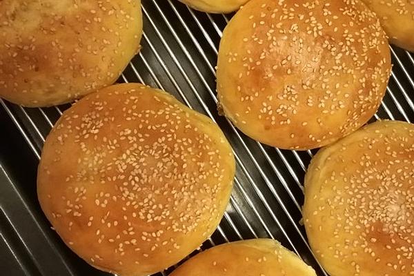 Fluffy Burger Buns Made with Tangzhong Method