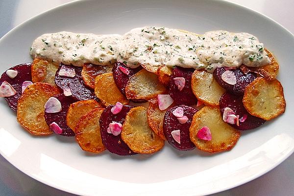 Fried Potato and Beetroot Slices with Garlic on Parsley Sour Cream Sauce