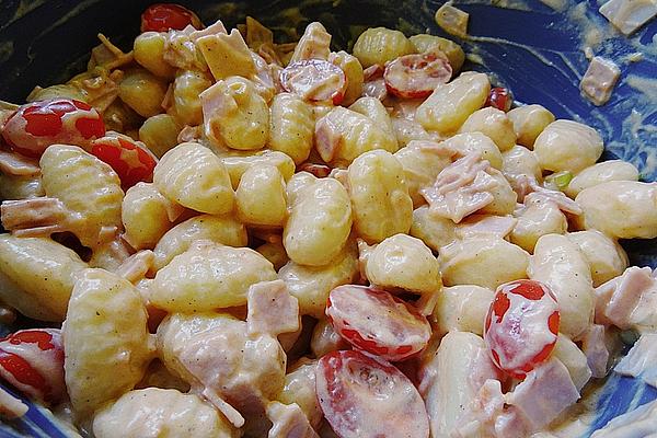 Gnocchi Salad with Yoghurt Pesto Dressing