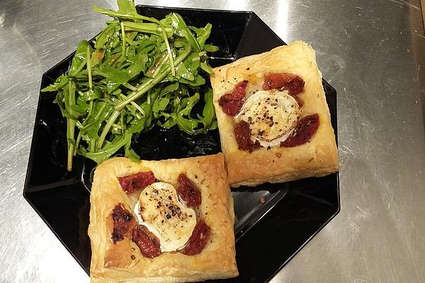 Goat Cheese – Puff Pastry – Bites