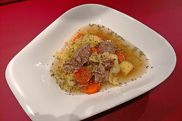 Grandma`s Savoy Cabbage Stew