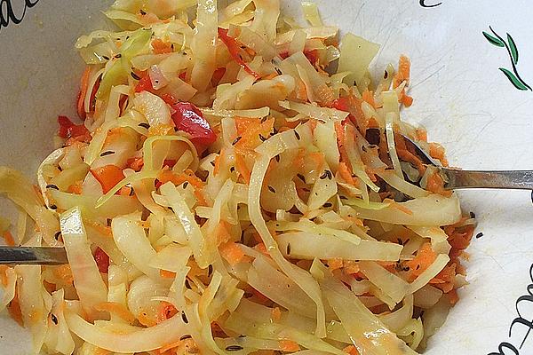 Greek Coleslaw with Carrot and Bell Pepper