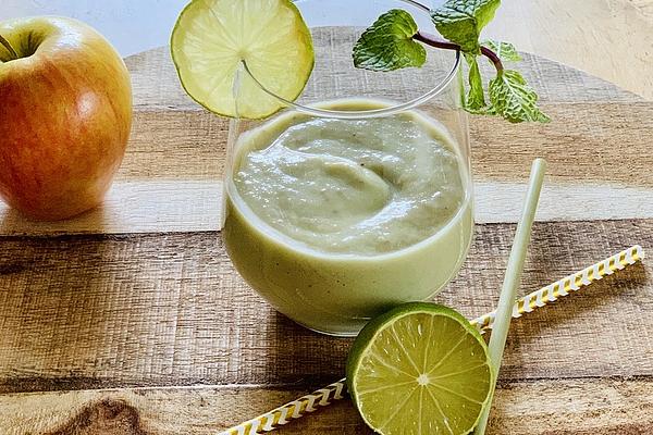 Green Smoothie with Peanut Butter