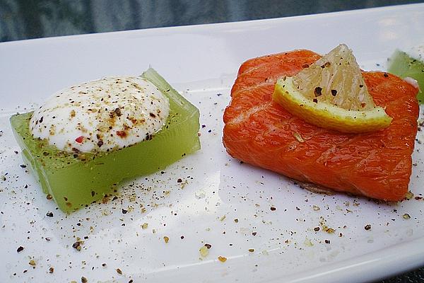Grilled Salmon with Cucumber Jelly