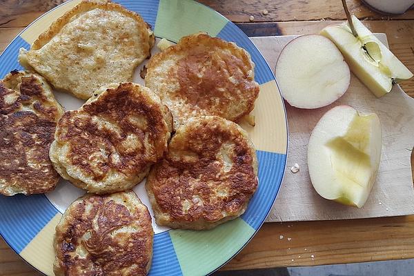 Healthy Apple and Banana Pancakes