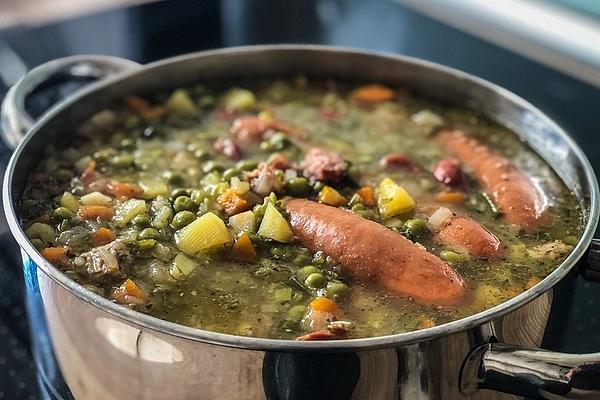 Hearty Pea Soup