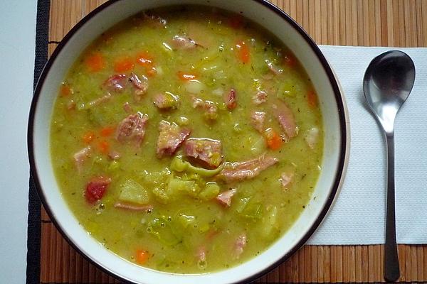 Hearty Pea Soup with Smoked Pork