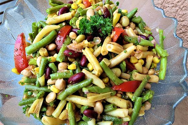 Heike`s Colorful Bean Salad