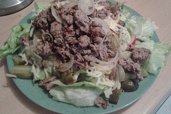 Iceberg Lettuce with Minced Meat