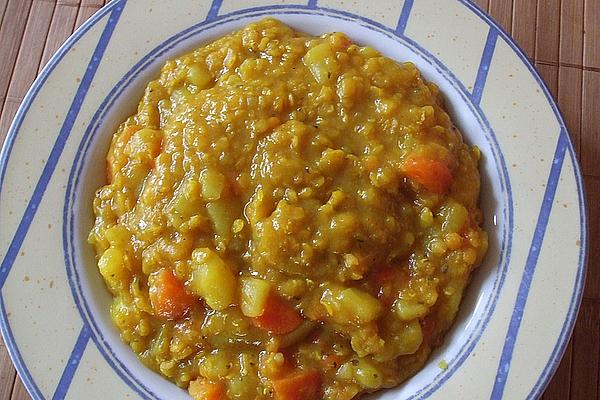 Indian Lentil Stew with Carrots and Curry