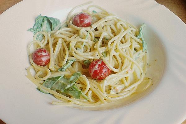 Italian Pasta Salad with Tomatoes and Arugula