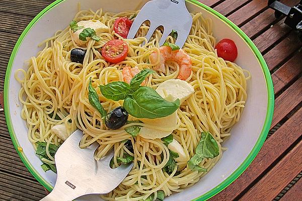 Italian Spaghetti Salad with Mozzarella