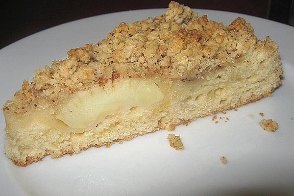 Juicy Apple Pie with Almond – Cinnamon – Sprinkles