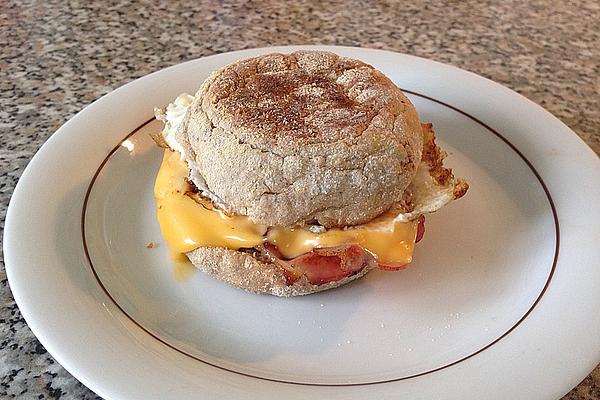 Kerstin`s Breakfast Burger with Egg and Bacon