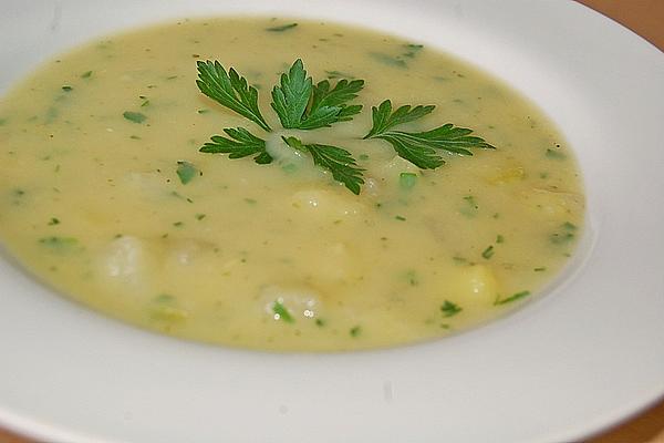 Kohlrabi – Parsley – Soup
