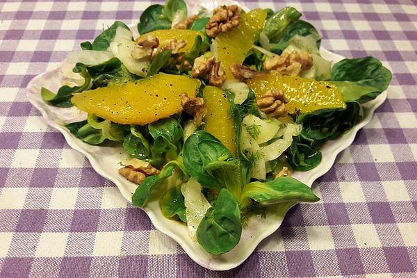 Lamb`s Lettuce with Fennel, Oranges and Walnuts