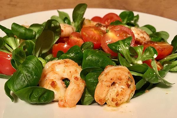 Lamb`s Lettuce with Prawns and Tomatoes