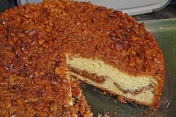 Layer Cake with Walnuts