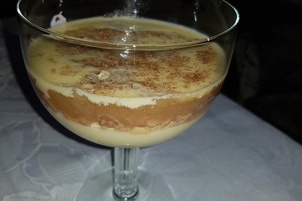 Layered Dessert with Vanilla Speculoos Apple