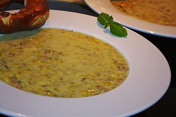 Leek Soup with Minced Meat