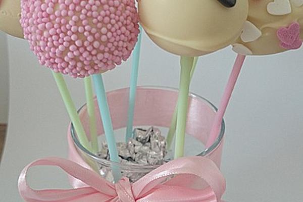 Lemon Cake Pops