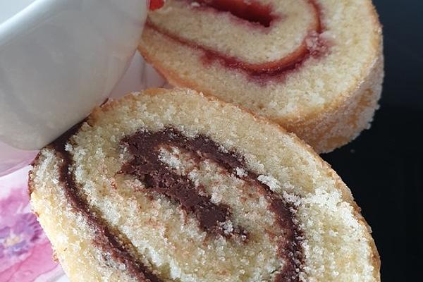 Lightning-fast Pastry Roll with Jam