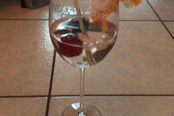 Lillet Berry with Prosecco