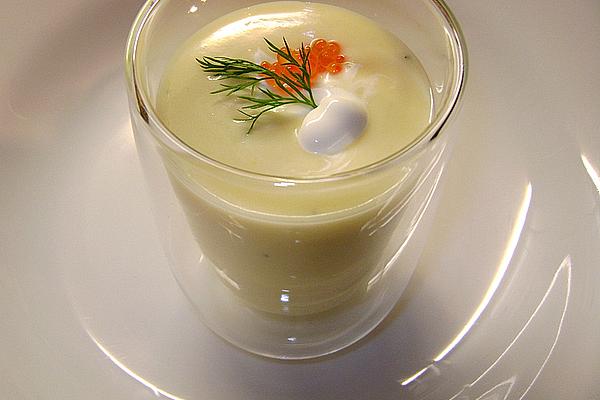 Limes – Vichyssoise with Salmon Caviar